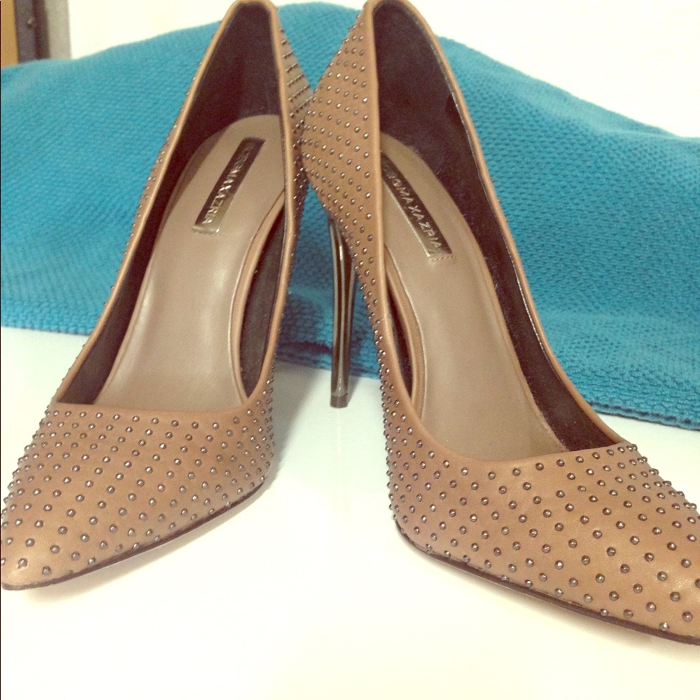 Bcbg stilettos